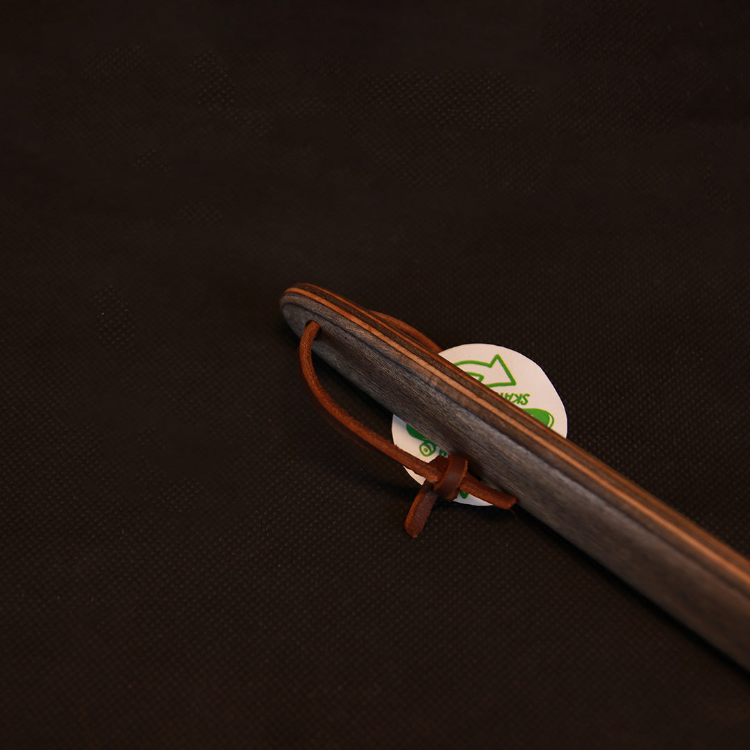 Long shoehorn, Neutral/black