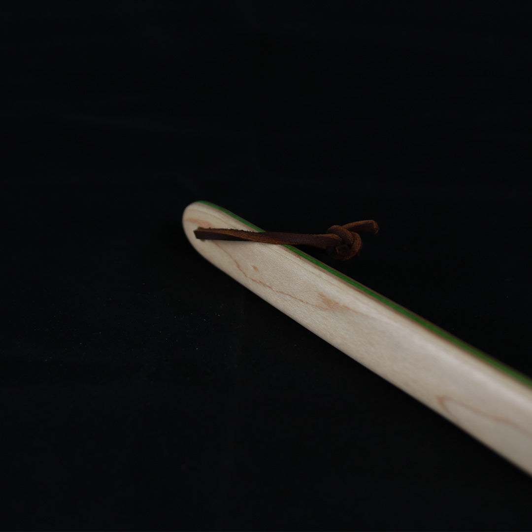 Langt skohorn, Sort/neutral